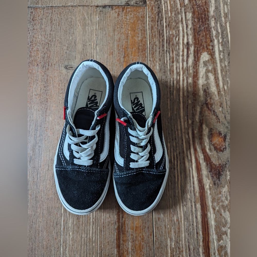 Boys vans no tie shoes size 13